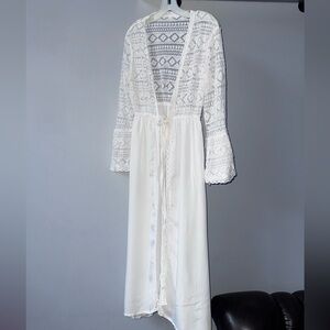 Elegant White Lace cover up S/M
